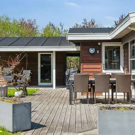 Bjarke - 200m From The Sea By Interhome Vakantiehuis