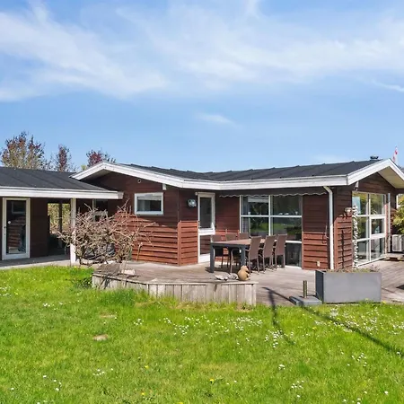 Bjarke - 200m From The Sea By Interhome Vakantiehuis Frorup