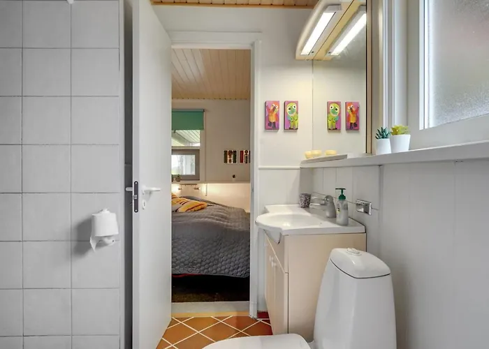 Vakantiehuis Bjarke - 200m From The Sea By Interhome